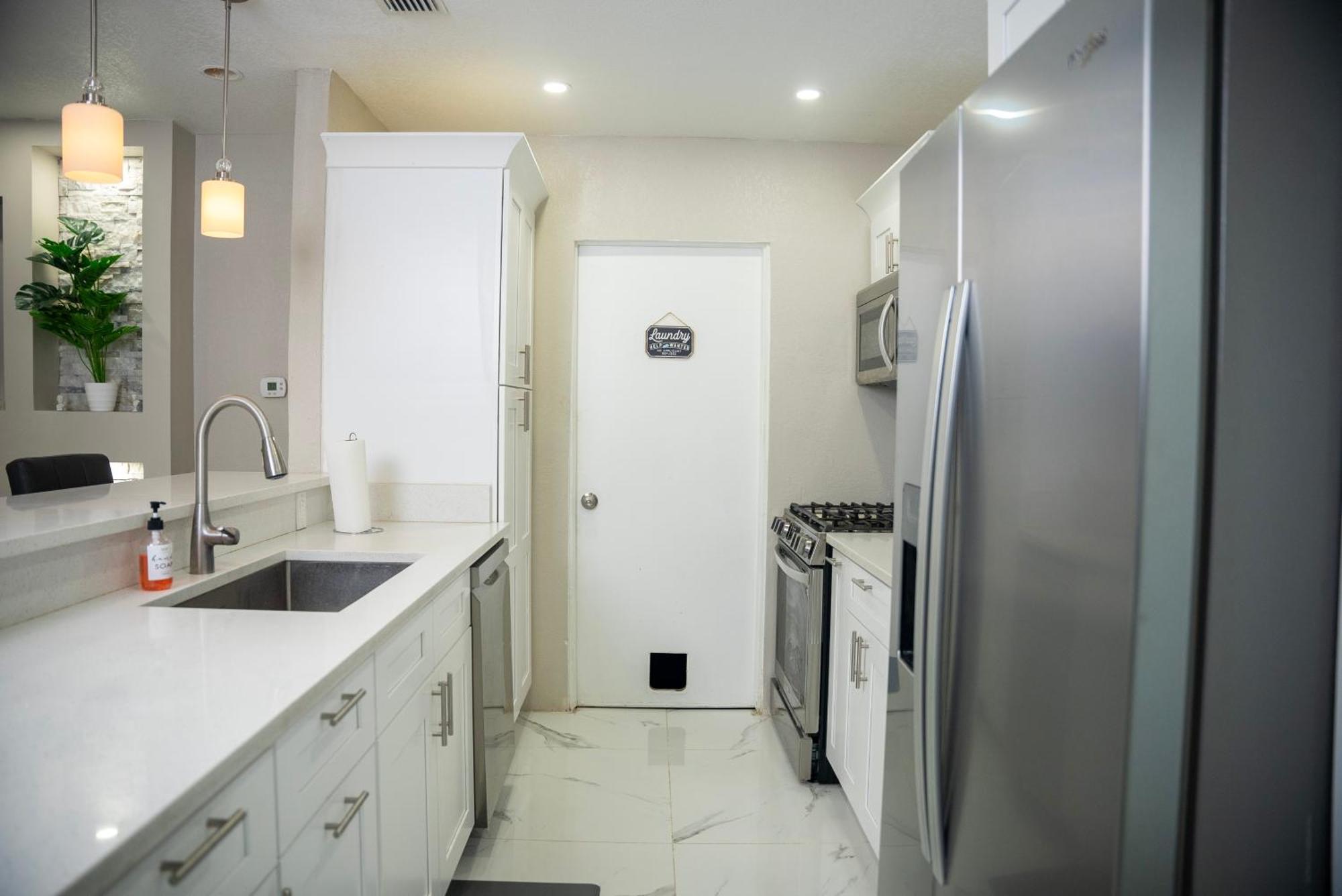 Stunning Modern Home In Tampa With Pool - Just 5 Minutes From Airport! Zewnętrze zdjęcie